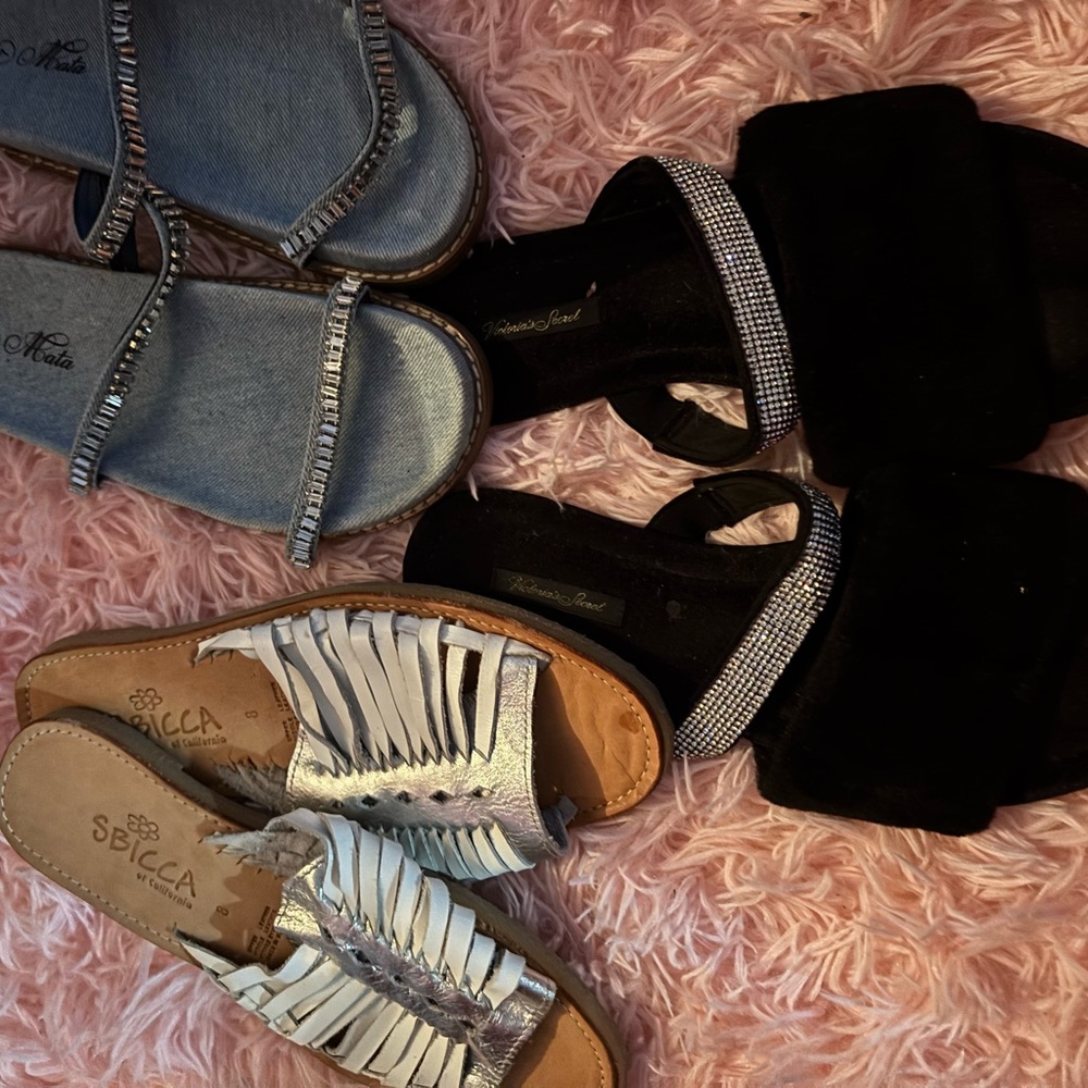 Stylish Women's Sandals - Silver and Black